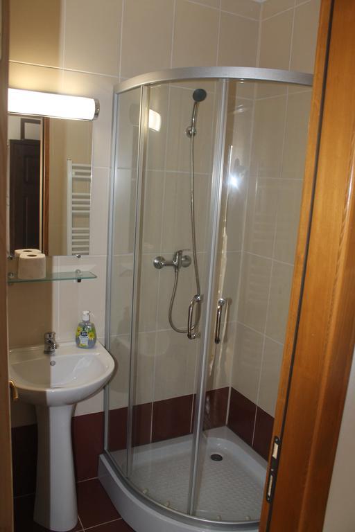 Pensiunea Muntele Alb Horezu Zimmer foto