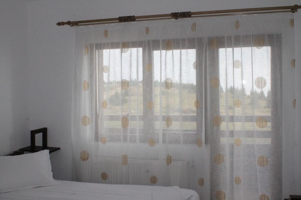 Pensiunea Muntele Alb Horezu Zimmer foto